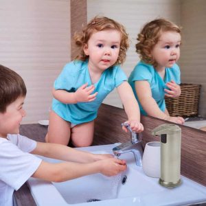 niños-lavandose-la-manos