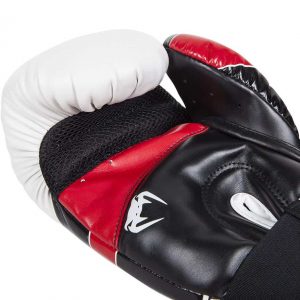 diseño en guantes de boxeo con ventilación